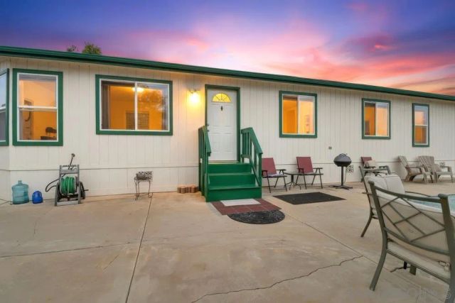 300 Thornton SPC 14, El Cajon, CA 92021
