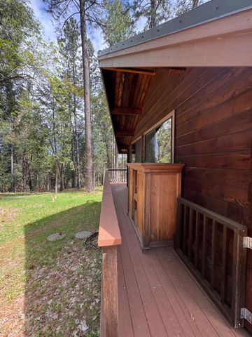 14551 Cattail Ln, Grass Valley, CA 95945