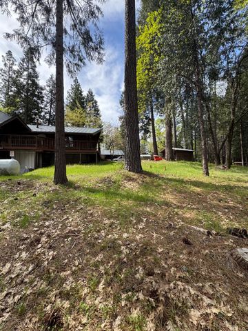 14551 Cattail Ln, Grass Valley, CA 95945