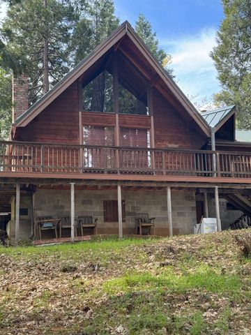 14551 Cattail Ln, Grass Valley, CA 95945