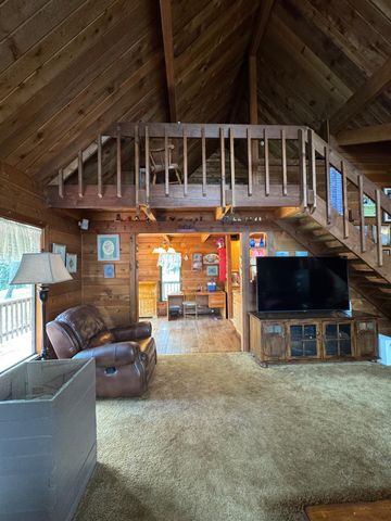 14551 Cattail Ln, Grass Valley, CA 95945