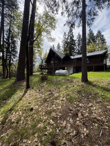 14551 Cattail Ln, Grass Valley, CA 95945