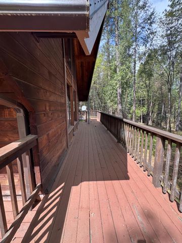 14551 Cattail Ln, Grass Valley, CA 95945