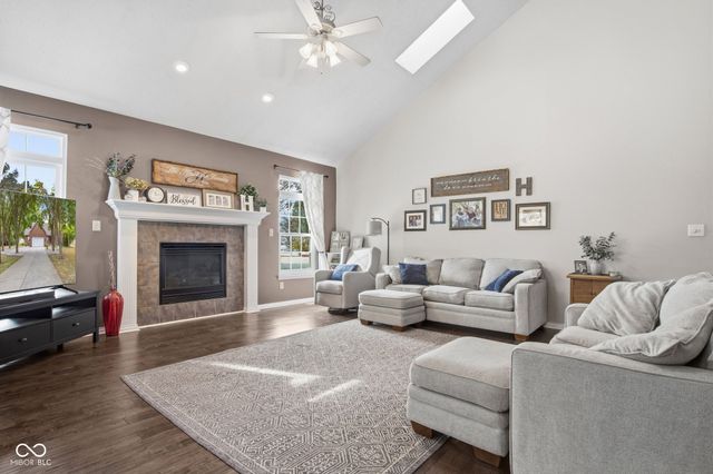 7321 W 300 S, Jamestown, IN 46147