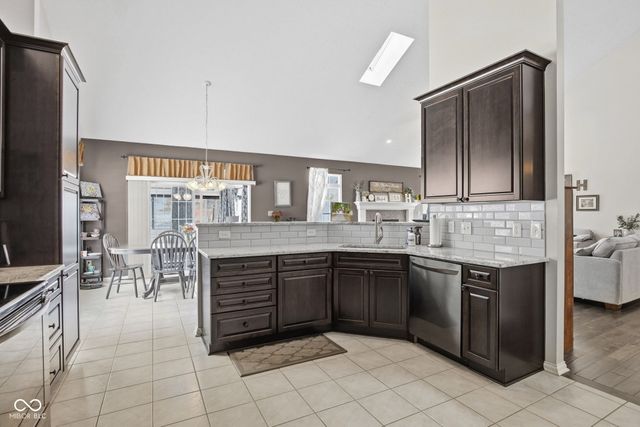 7321 W 300 S, Jamestown, IN 46147