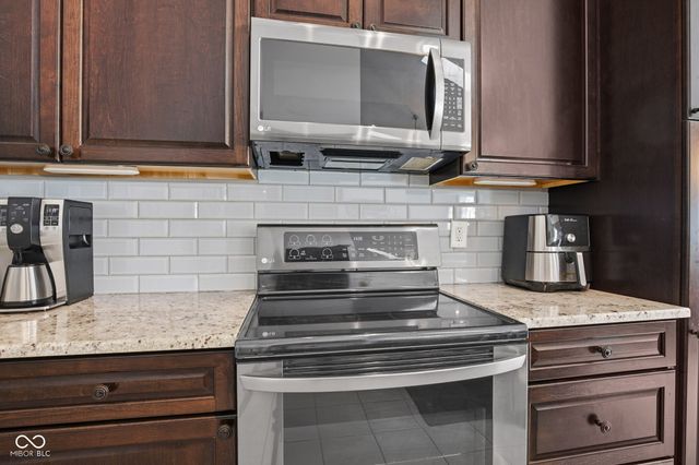 7321 W 300 S, Jamestown, IN 46147