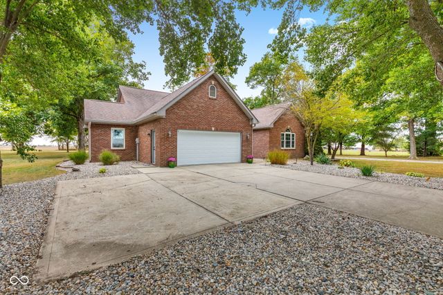 7321 W 300 S, Jamestown, IN 46147