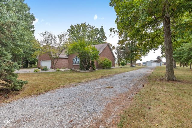 7321 W 300 S, Jamestown, IN 46147