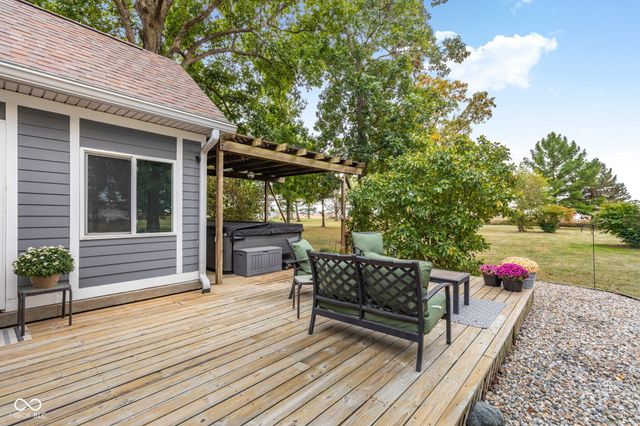 7321 W 300 S, Jamestown, IN 46147