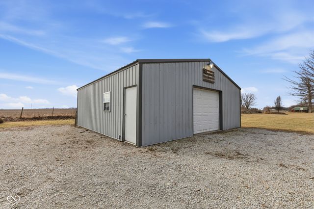 7321 W 300 S, Jamestown, IN 46147