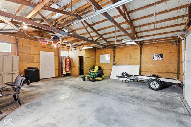 7321 W 300 S, Jamestown, IN 46147