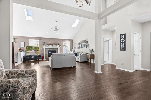 7321 W 300 S, Jamestown, IN 46147