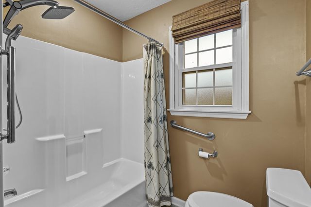 115 Powhatan Trail, Versailles, KY 40383