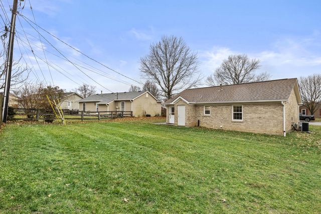 115 Powhatan Trail, Versailles, KY 40383