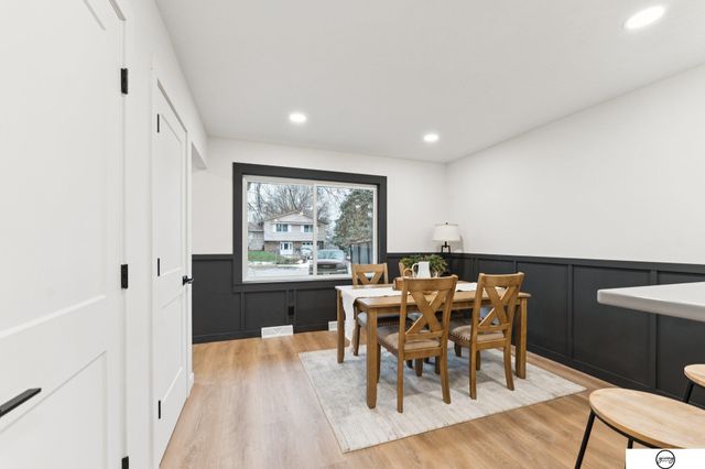 1217 Wilroy Road, Bellevue, NE 68005