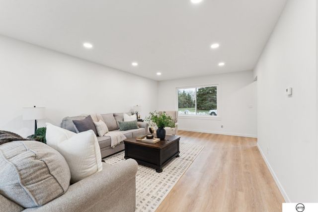 1217 Wilroy Road, Bellevue, NE 68005