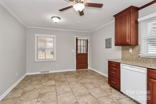 8911 Reames Road, Charlotte, NC 28216