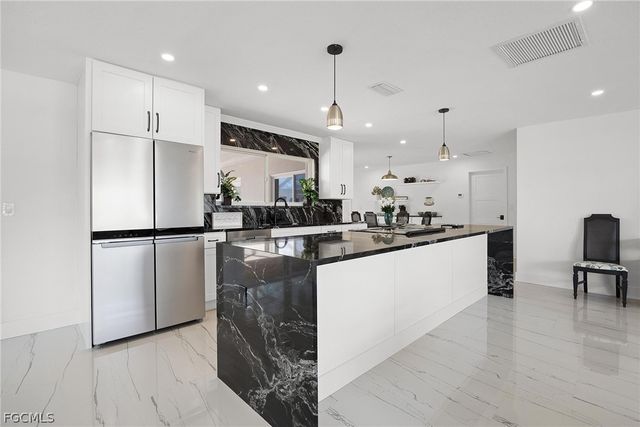 4930 Edith Esplanade, Cape Coral, FL 33904