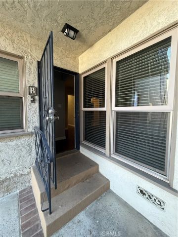 208 Granada 210B, Long Beach, CA 90803