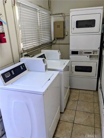 208 Granada 210B, Long Beach, CA 90803