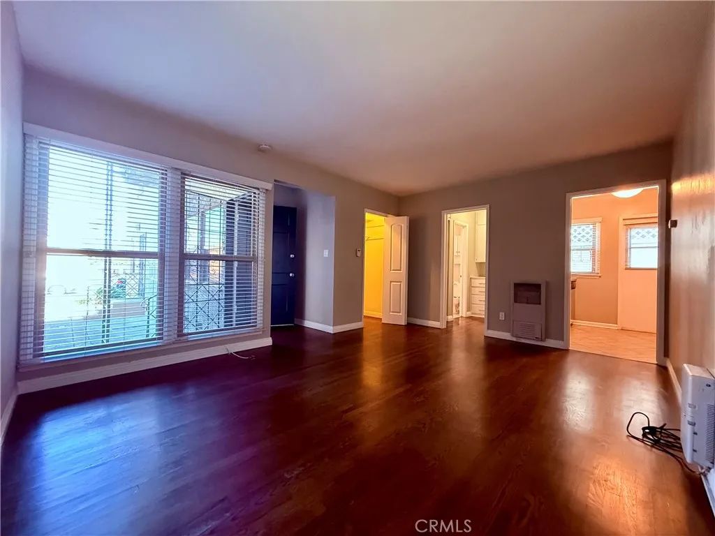 208 Granada 210B, Long Beach, CA 90803