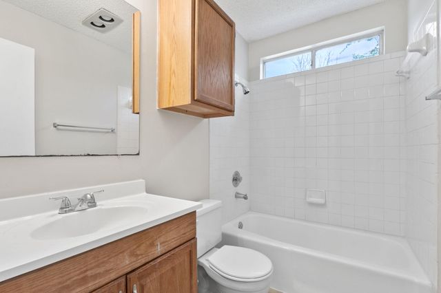 6002 Parkwood DR B, Austin, TX 78735