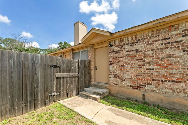 6002 Parkwood DR B, Austin, TX 78735