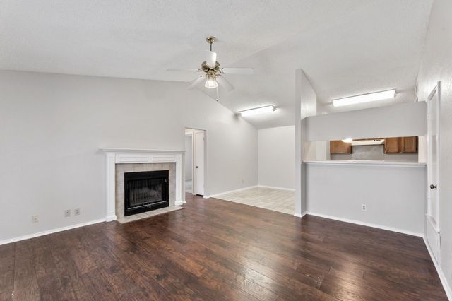 6002 Parkwood DR B, Austin, TX 78735