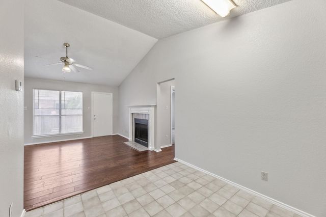 6002 Parkwood DR B, Austin, TX 78735
