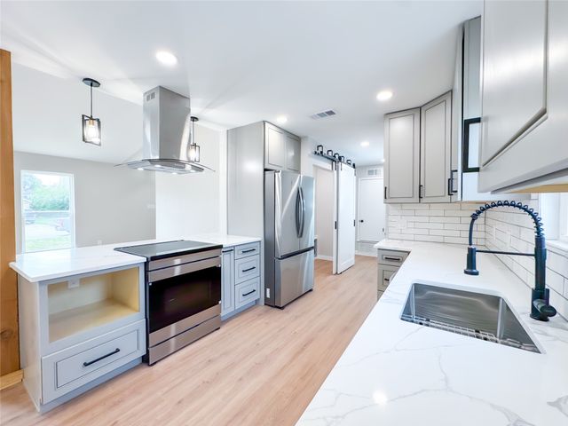 2602 Bennington Court, Grand Prairie, TX 75052