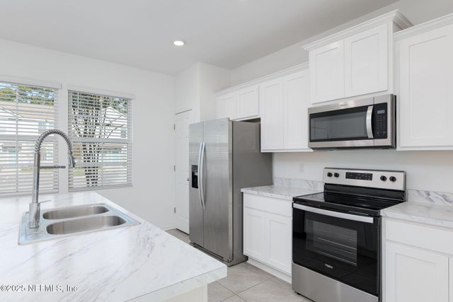 8378 RETROGRADE Road, Jacksonville, FL 32256