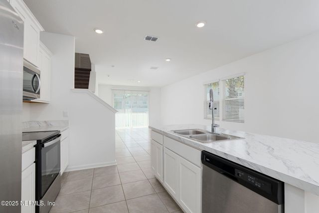 8378 RETROGRADE Road, Jacksonville, FL 32256