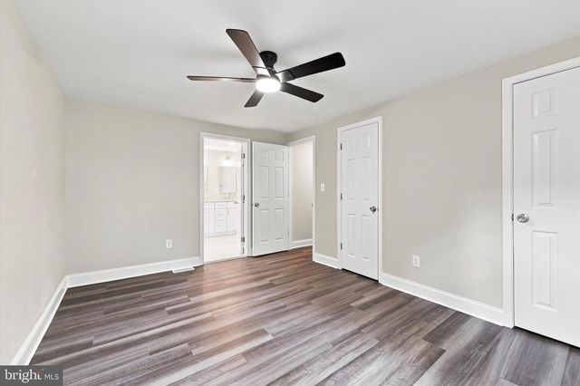 6 RED HILL RD, Aston, PA 19014