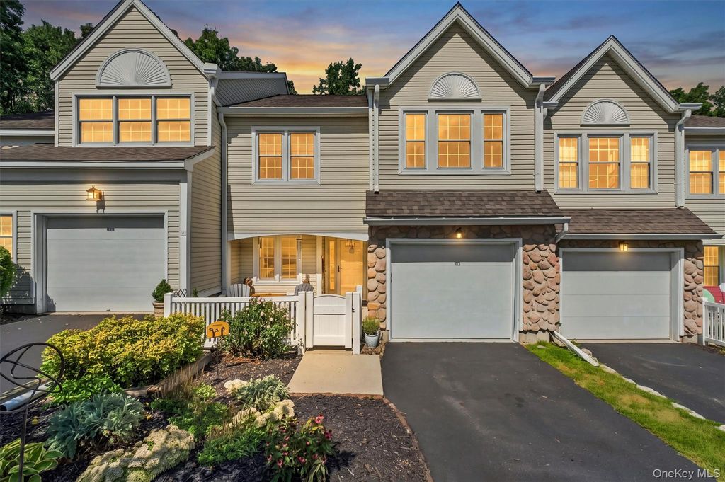 6 N Cambridge Court, Fishkill, NY 12524 — exterior