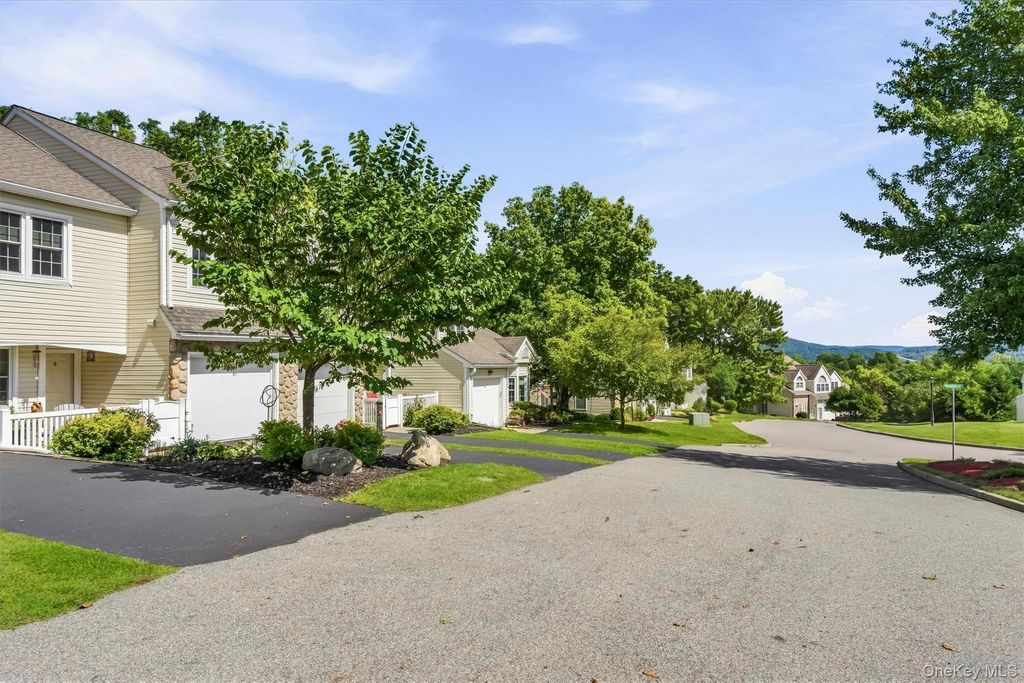 6 N Cambridge Court, Fishkill, NY 12524 — photo 2