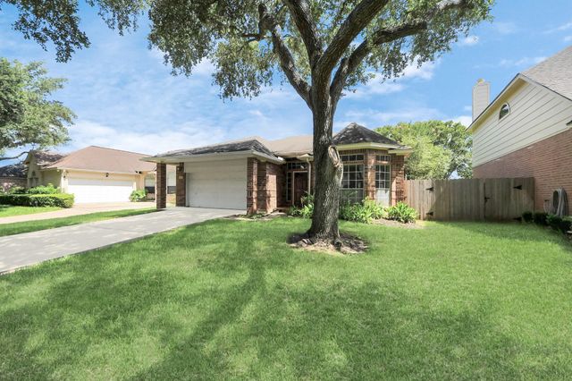 4615 Jaymar Drive, Sugar Land, TX 77479