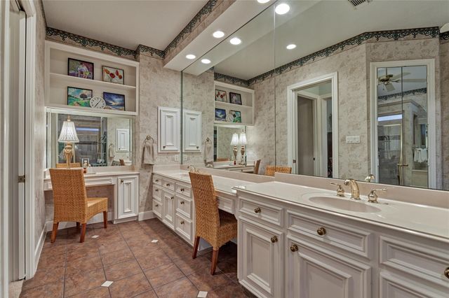 3073 Bentwater Drive, Montgomery, TX 77356