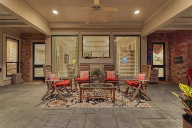 3073 Bentwater Drive, Montgomery, TX 77356