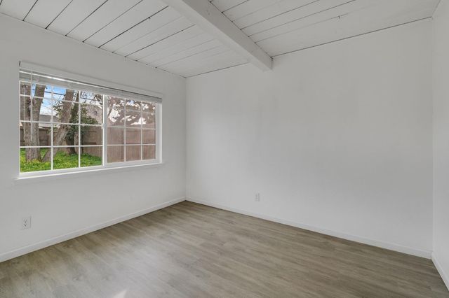 5823 61st St, Sacramento, CA 95824