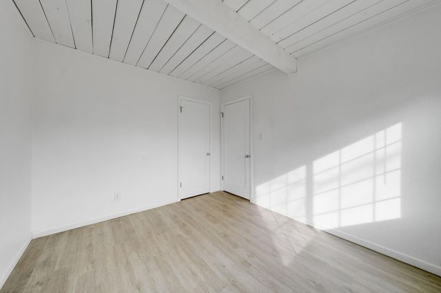 5823 61st St, Sacramento, CA 95824