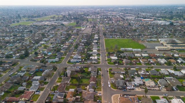 5823 61st St, Sacramento, CA 95824