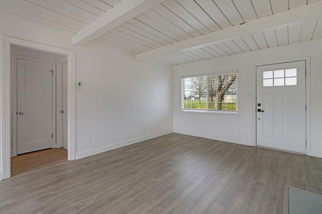 5823 61st St, Sacramento, CA 95824