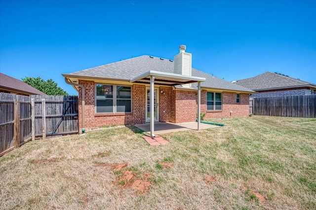 604 E Katelyn Lane, Mustang, OK 73064