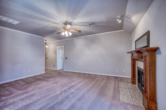 604 E Katelyn Lane, Mustang, OK 73064