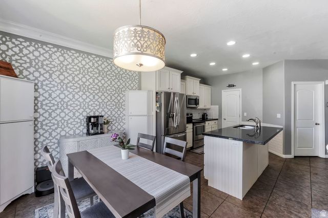 611 E AUTUMN BRANCH WAY, Draper, UT 84020