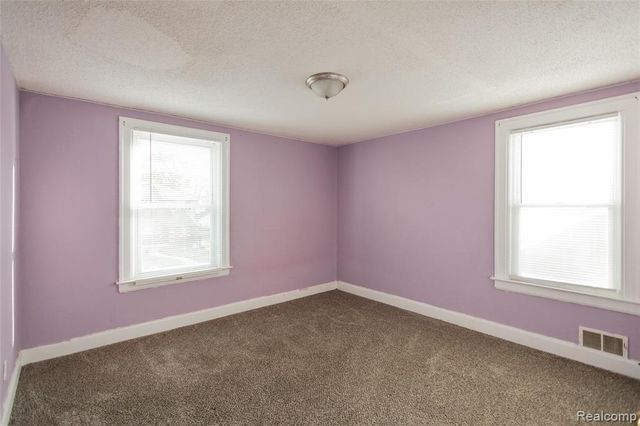 5527 Buckingham Avenue, Detroit, MI 48224