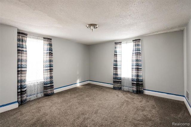 5527 Buckingham Avenue, Detroit, MI 48224