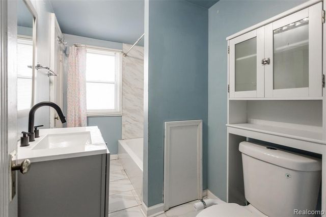 5527 Buckingham Avenue, Detroit, MI 48224