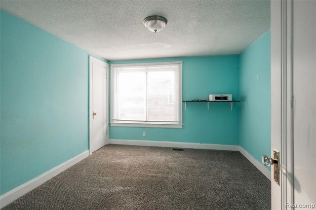 5527 Buckingham Avenue, Detroit, MI 48224