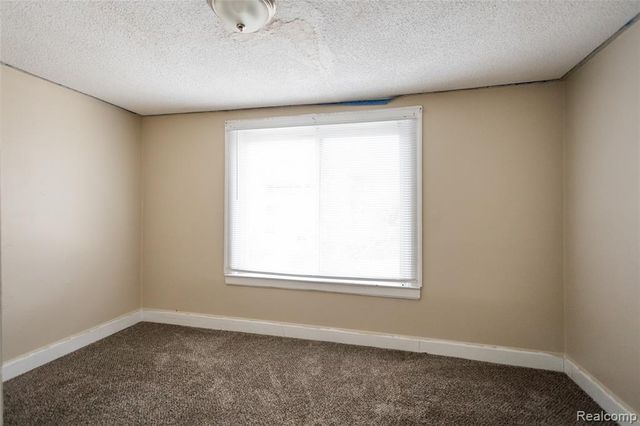 5527 Buckingham Avenue, Detroit, MI 48224